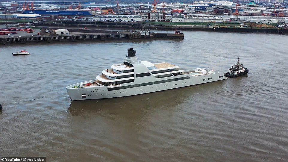 Sailing-Stream.fr ⚓ Le superyacht Solaris de Roman Abramovich subit ses premiers essais en mer ⚓ Yachts