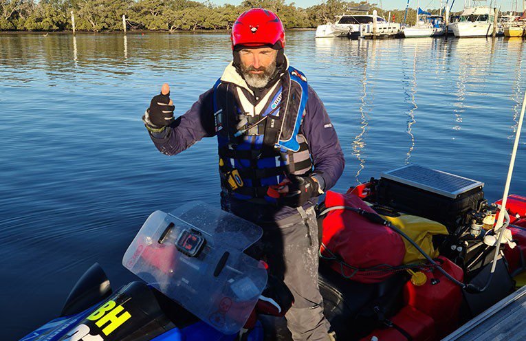 Sailing-Stream.fr ⚓ LINDSAY Warner, l'aventurier en jet ski de 63 ans, termine son tour de l'Australie. ⚓ Jet ski | Scooter de mer