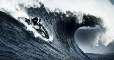 Découvrez le Maverick GT, le nouveau jet ski électrique sauvage qui peut surfer sur des vagues géantes