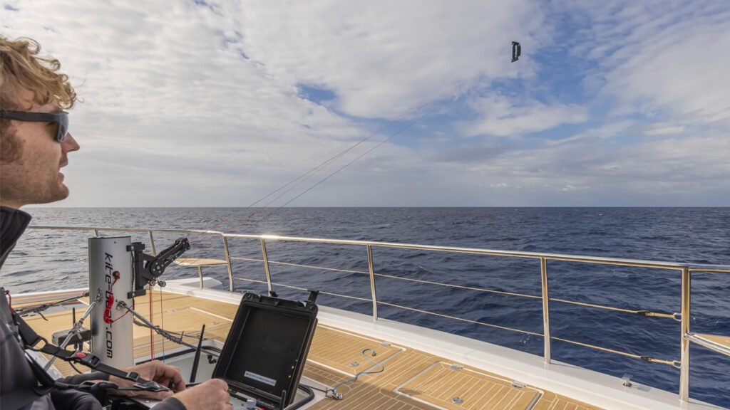 Sailing-Stream.fr ⚓ Fonctionnement de l'aile de cerf-volant du nouveau Silent 60 | Kite Sail ⚓ Catamarans