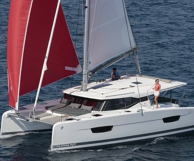 Sailing-Stream.fr ⚓ L'étonnant nouveau Starter Sail Cat de Fountaine Pajot | Multicoques Isla 40 ⚓ Catamarans